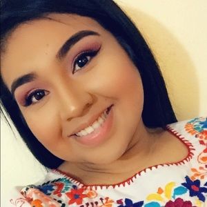 Meet your Posher, Angelina